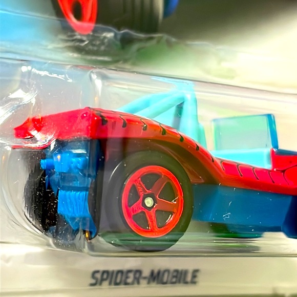 Spider-Mobile - Picture 5 of 10